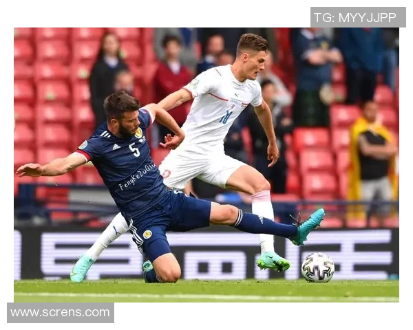 没进行场所查看，一场苏格兰冠军联赛在开赛前15分钟宣告推延